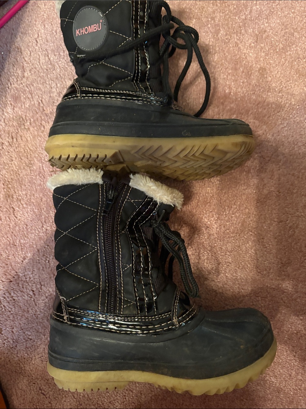 Khombu Black and Tan Winter Boots with Faux Fur Cuff